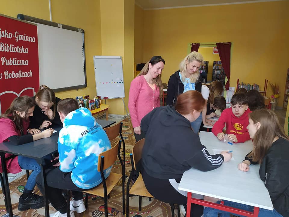 Uczestnicy lekcji bibliotecznej